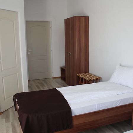 Pensiunea Casa Alba Osorheiu Esterno foto