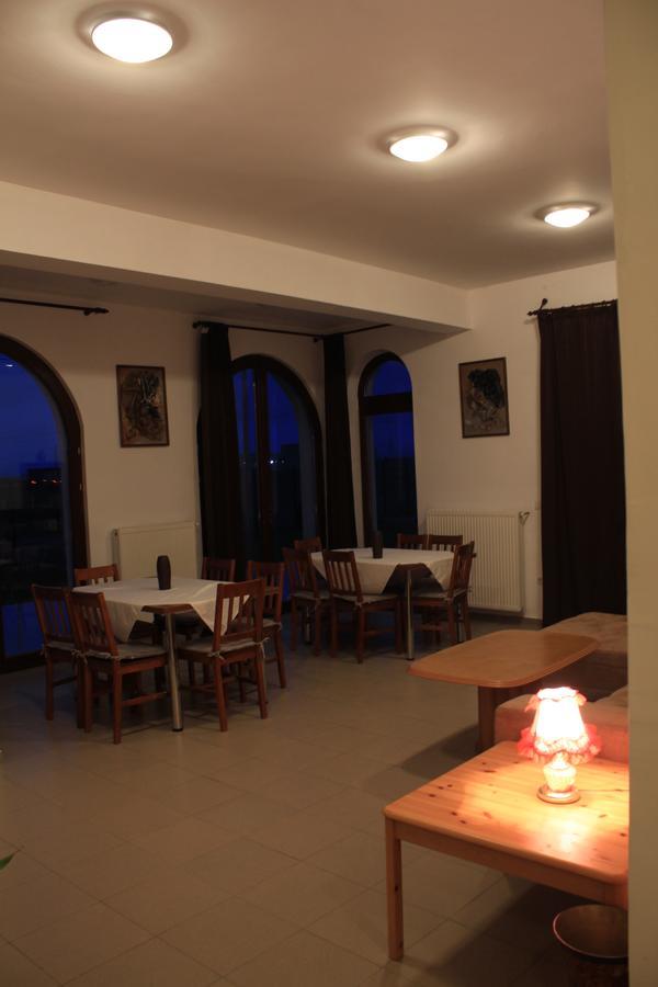 Pensiunea Casa Alba Osorheiu Esterno foto