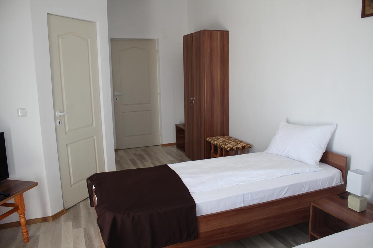 Pensiunea Casa Alba Osorheiu Esterno foto