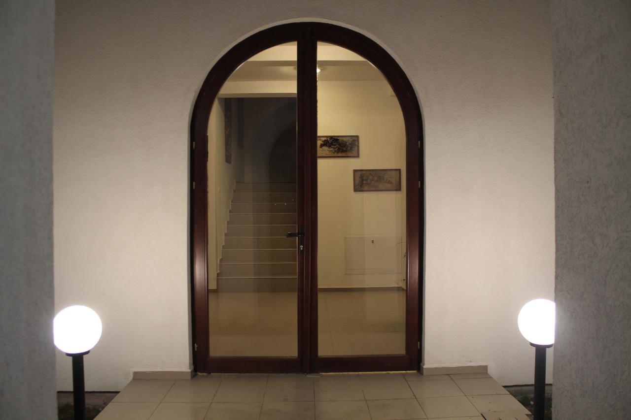 Pensiunea Casa Alba Osorheiu Esterno foto